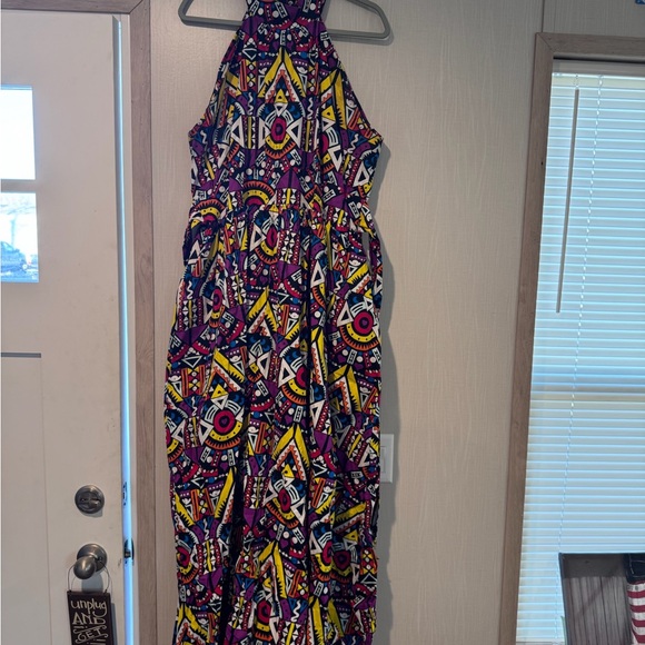 Vibrant Patterned Maxi Dress - Picture 9 of 9